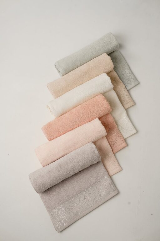 Tips for Keeping Towels Fresh and Fluffy Every Day